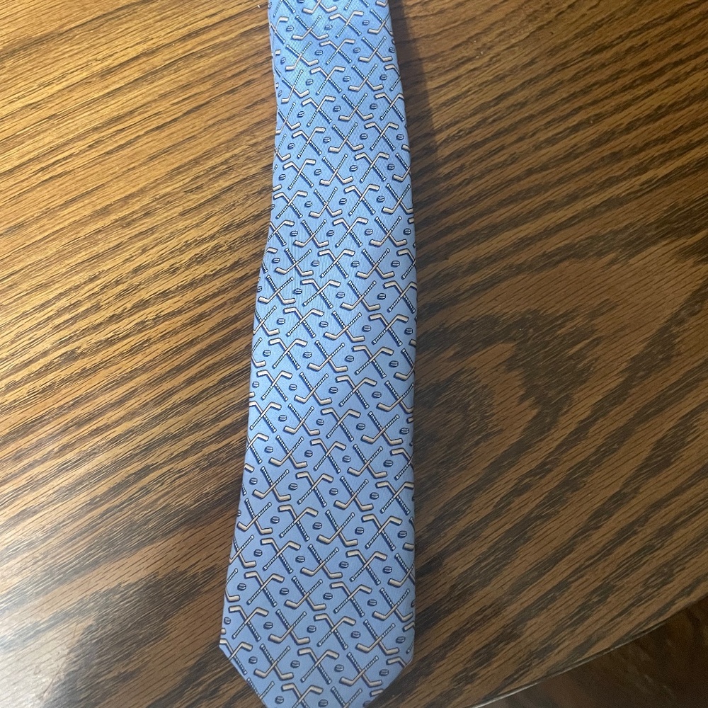Vineyard Vines Hockey Tie